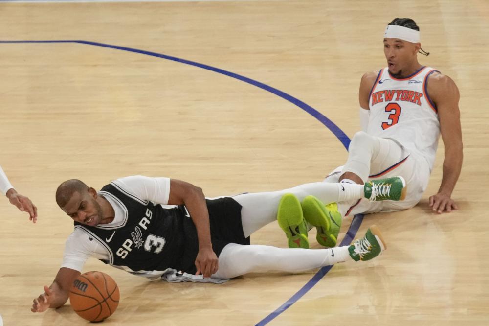 更是更衣室 更是更衣室