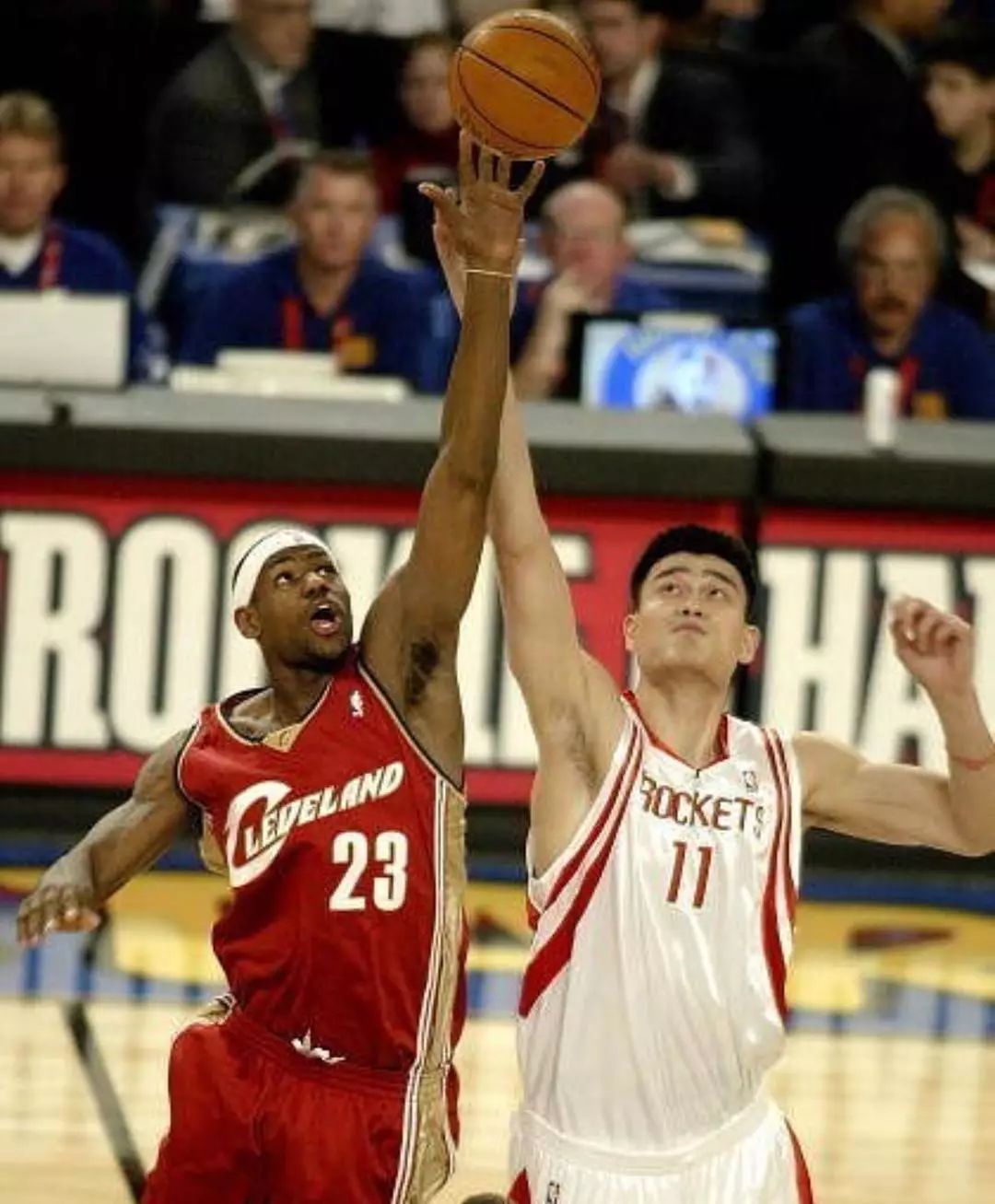 击身后球与 击身后球与